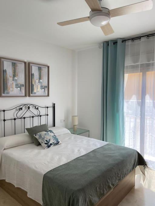 Beach And City Apartment A 50M De La Playa Fuengirola Bagian luar foto