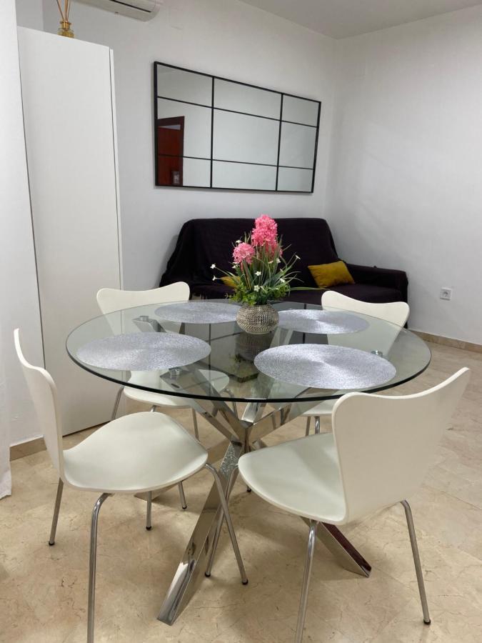 Beach And City Apartment A 50M De La Playa Fuengirola Bagian luar foto